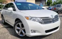 White Clean Toyota Venza