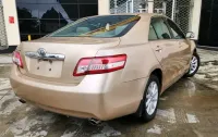 Gold Colour Neat Toyota Camry 