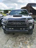 2006 Toyota Tacoma uplifted to 2019 buy and drive 