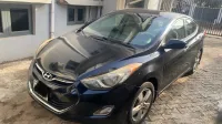 HYUNDAI ELANTRA (VERY CLEAN) 