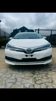 2019 Toyota Corolla Hybrid – A fuel-efficient sedan featuring a 1.8L petrol-electric hybrid engine, automatic transmission, comfortable interior, smooth performance, and Toyota’s renowned reliability. Ideal for daily commuting and family use.