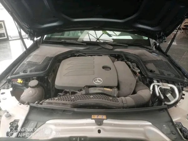 Thumbnail 4 of 2019 Mercedes-Benz C-Class