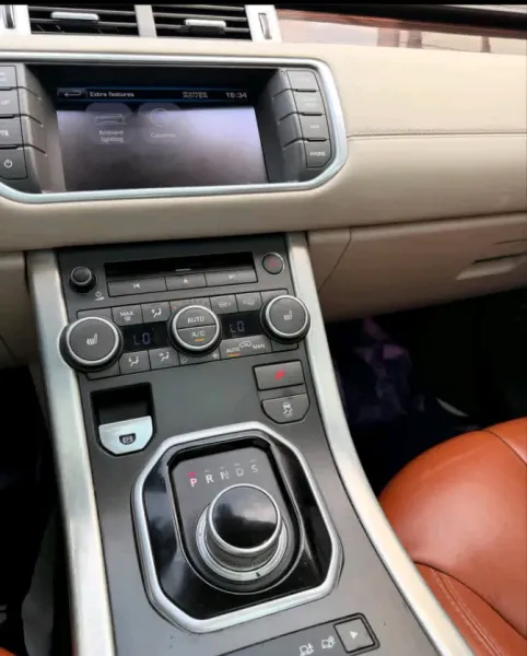Thumbnail 10 of 2012 LAND ROVER Range Rover Evoque