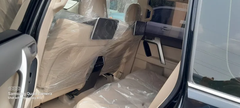Thumbnail 6 of 2023 Toyota Land Cruiser Prado
