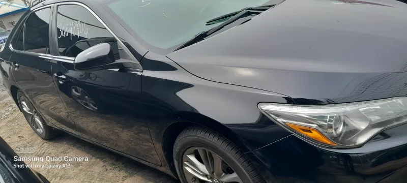 Thumbnail 2 of 2016 Toyota Camry LE