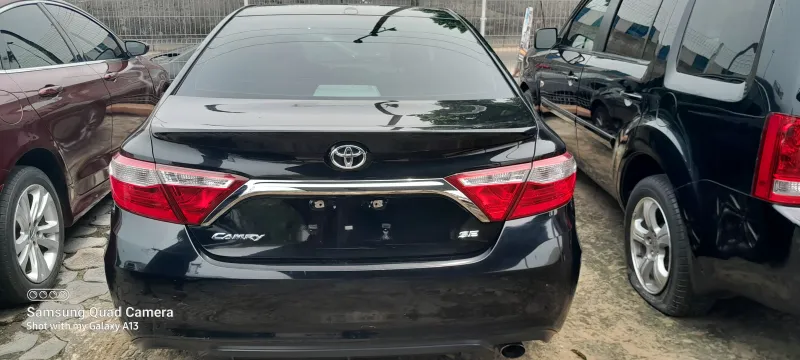 Thumbnail 4 of 2016 Toyota Camry LE