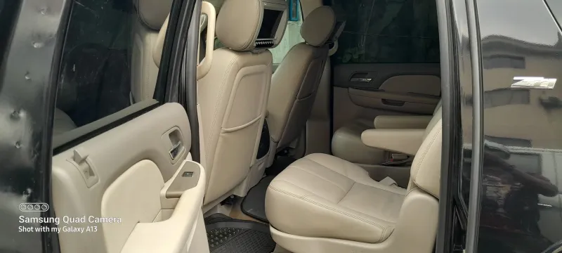 Thumbnail 5 of 2009 Chevrolet Suburban l500