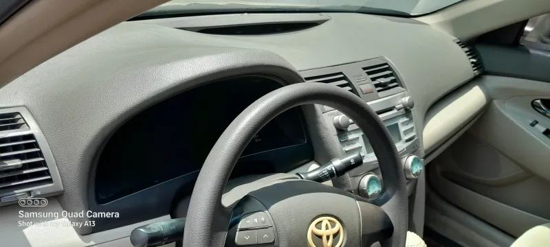 Thumbnail 3 of 2008 Toyota Camry le