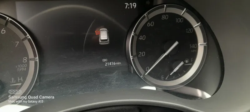 Thumbnail 6 of 2020 Toyota Highlander XLE