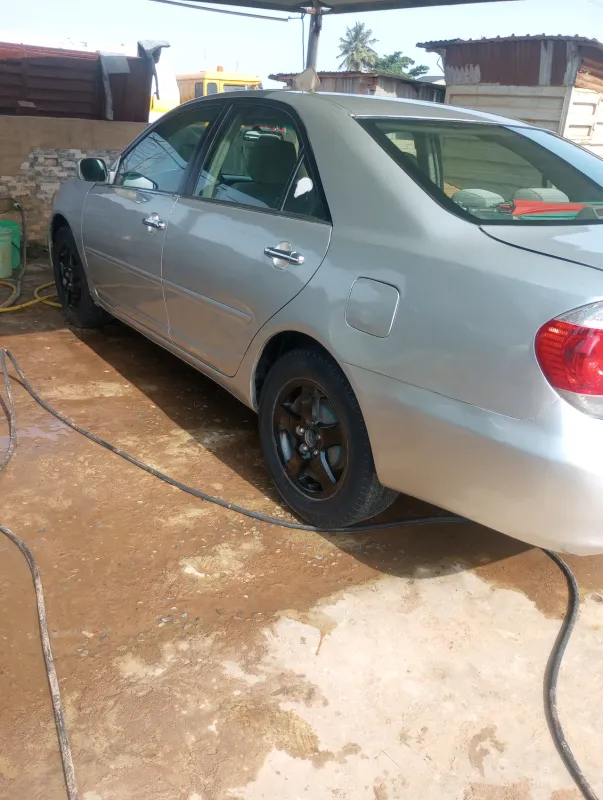 Thumbnail 4 of 2005 Toyota Camry le