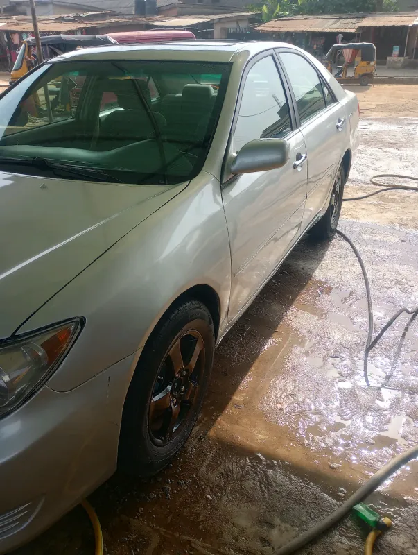 Thumbnail 5 of 2005 Toyota Camry le