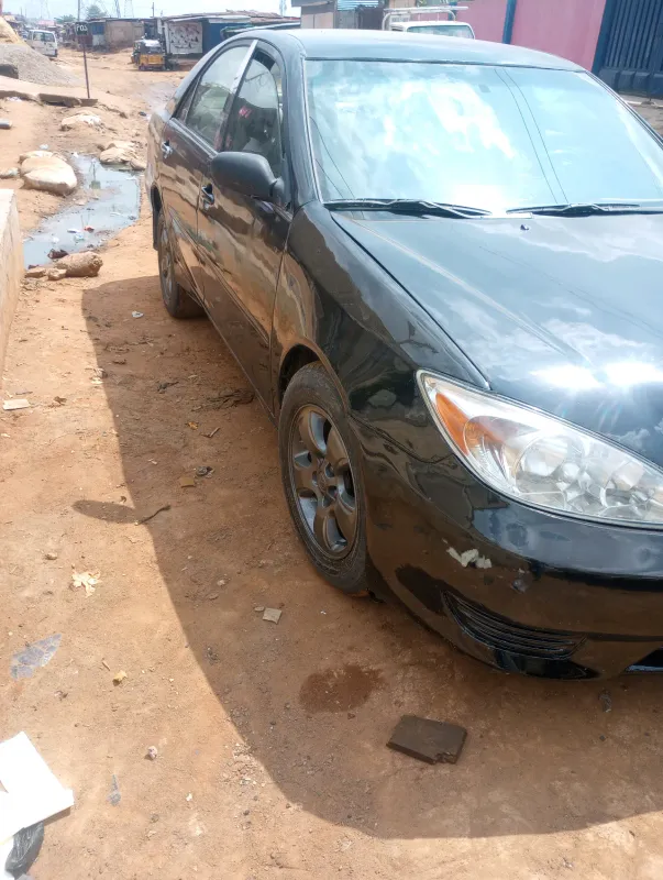 Thumbnail 2 of 2004 Toyota Camry le