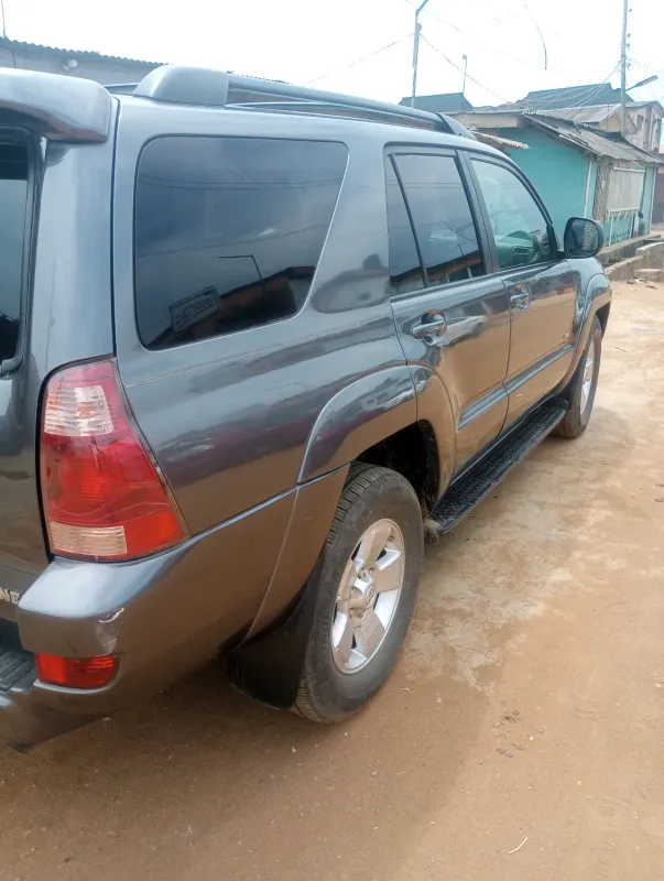 Thumbnail 6 of 2005 Toyota 4-Runner se