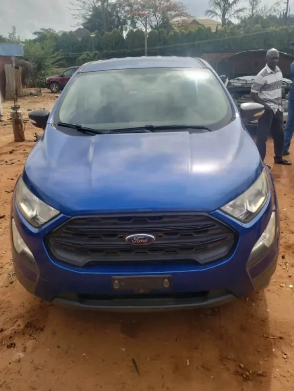 Thumbnail 5 of 2010 Ford EcoSport se