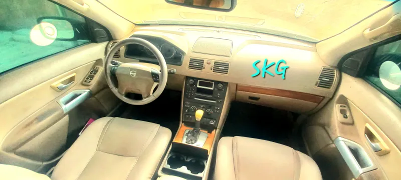 Thumbnail 2 of 2005 Volvo XC90