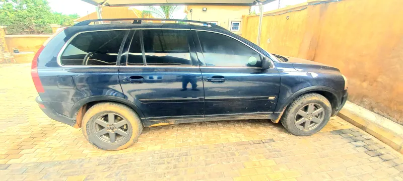 Thumbnail 5 of 2005 Volvo XC90