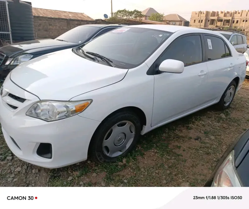Main image of 2010 Toyota Corolla LE