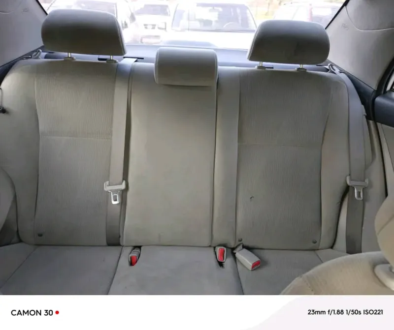 Thumbnail 5 of 2010 Toyota Corolla LE