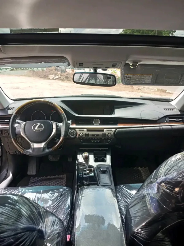 Thumbnail 4 of 2014 Lexus ES