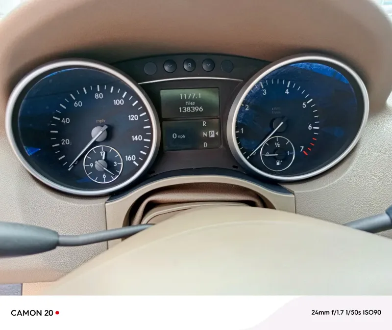 Thumbnail 2 of 2011 Mercedes-Benz ML-Class