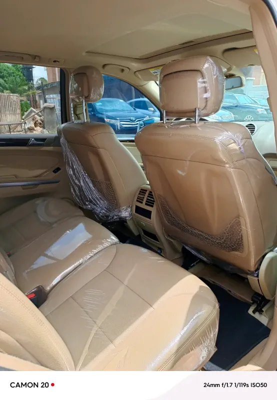 Thumbnail 7 of 2011 Mercedes-Benz ML-Class