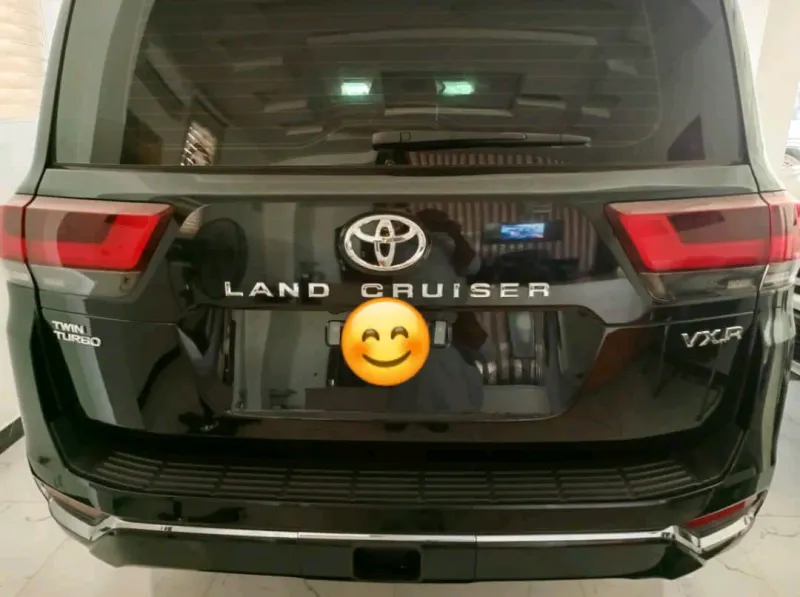 Thumbnail 16 of 2024 Toyota Land Cruiser