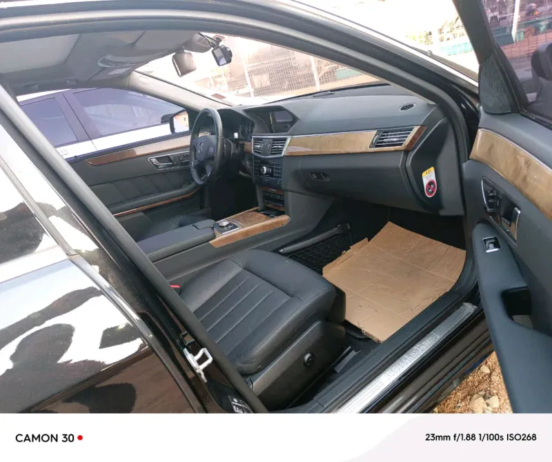 Thumbnail 2 of 2012 Mercedes-Benz E-Class