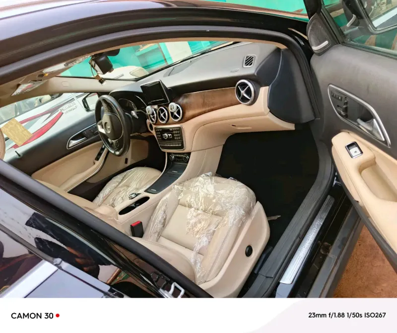 Thumbnail 7 of 2015 Mercedes-Benz GLA-Class