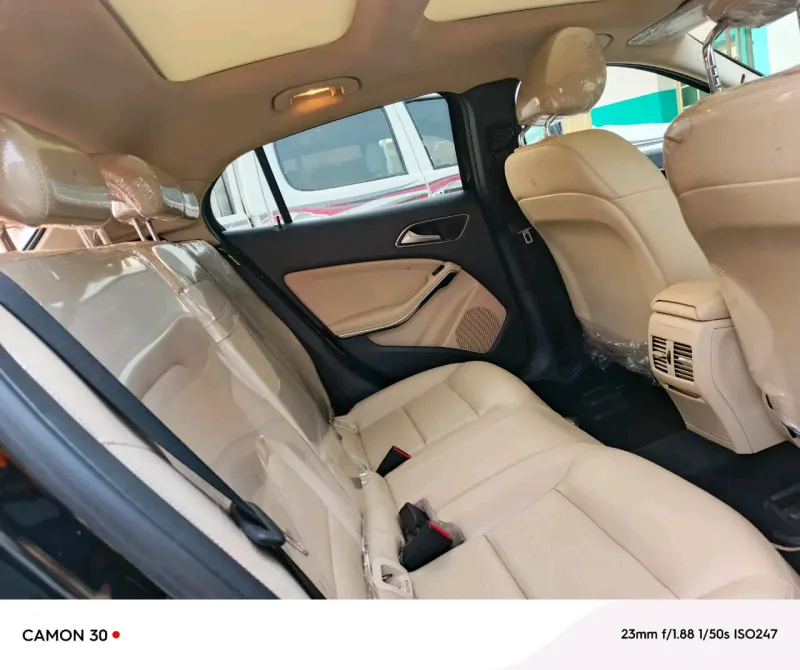 Thumbnail 10 of 2015 Mercedes-Benz GLA-Class