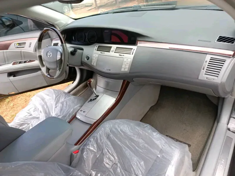 Thumbnail 3 of 2010 Toyota Avalon