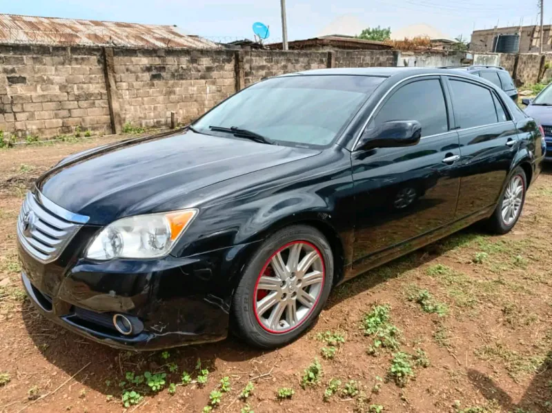 Thumbnail 8 of 2010 Toyota Avalon