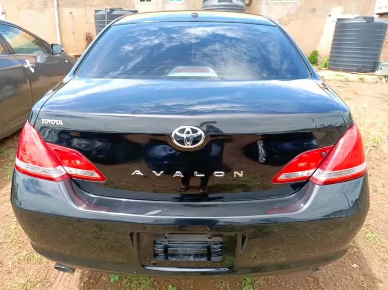 Thumbnail 11 of 2010 Toyota Avalon