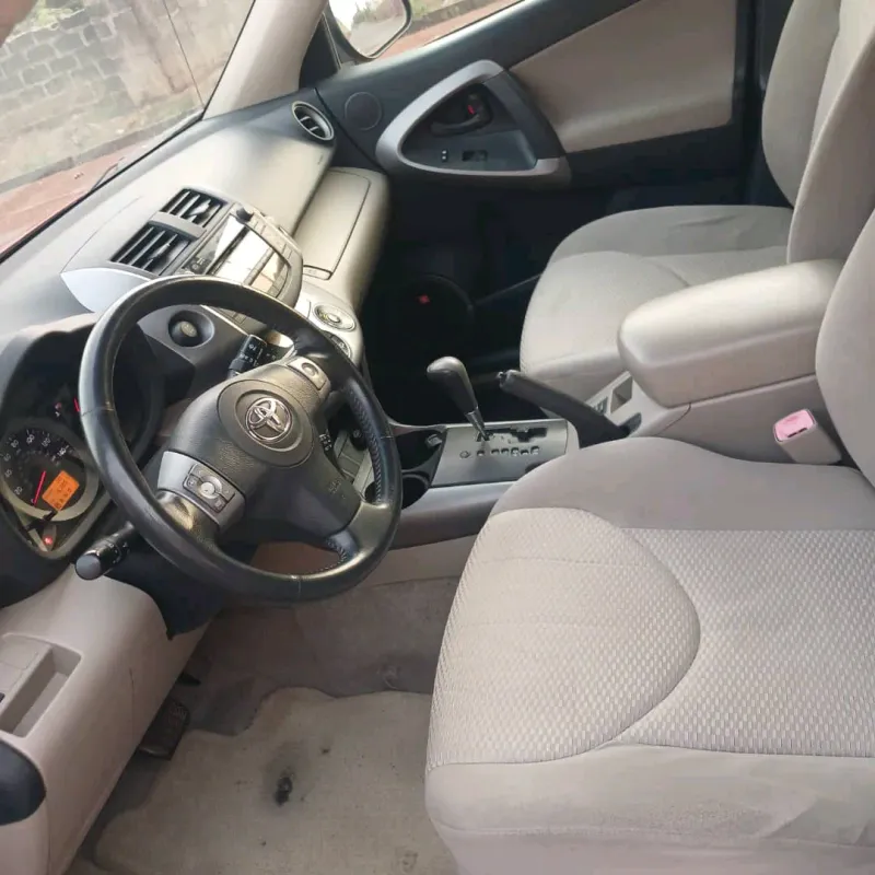 Thumbnail 5 of 2008 Toyota RAV4