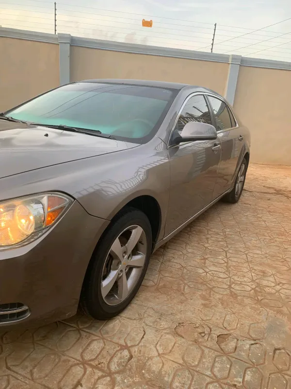 Thumbnail 3 of 2011 CHEVROLET Malibu se