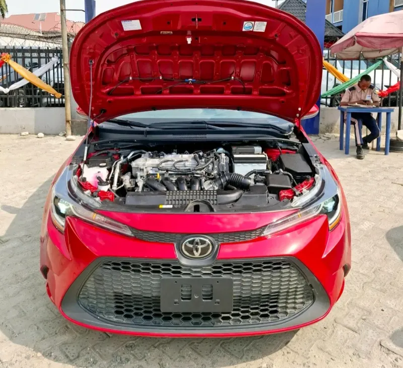 Thumbnail 2 of 2021 Toyota Corolla LE