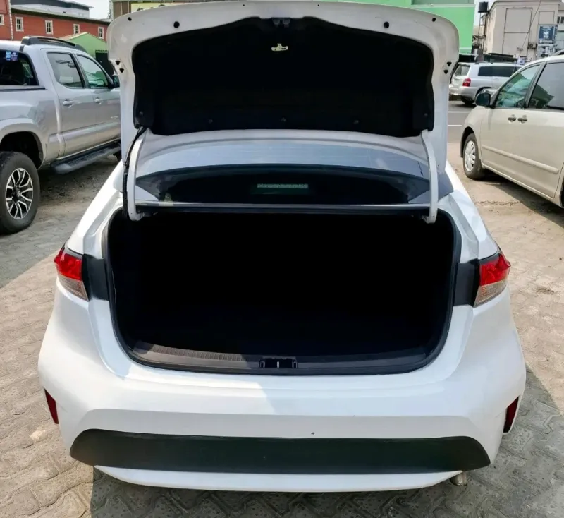 Thumbnail 5 of 2021 Toyota Corolla LE