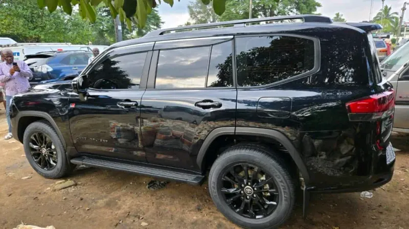 Thumbnail 2 of 2024 Toyota Land Cruiser