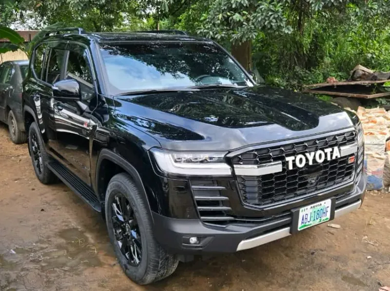 Thumbnail 4 of 2024 Toyota Land Cruiser
