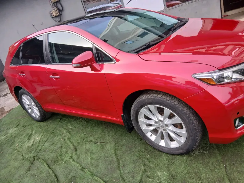Thumbnail 3 of 2013 Toyota Venza Limited AWD