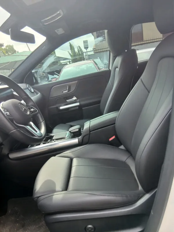 Thumbnail 8 of 2020 Mercedes-Benz GLA-Class GLA 250