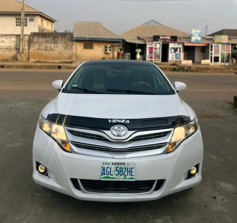 Thumbnail 7 of 2010 Toyota Venza