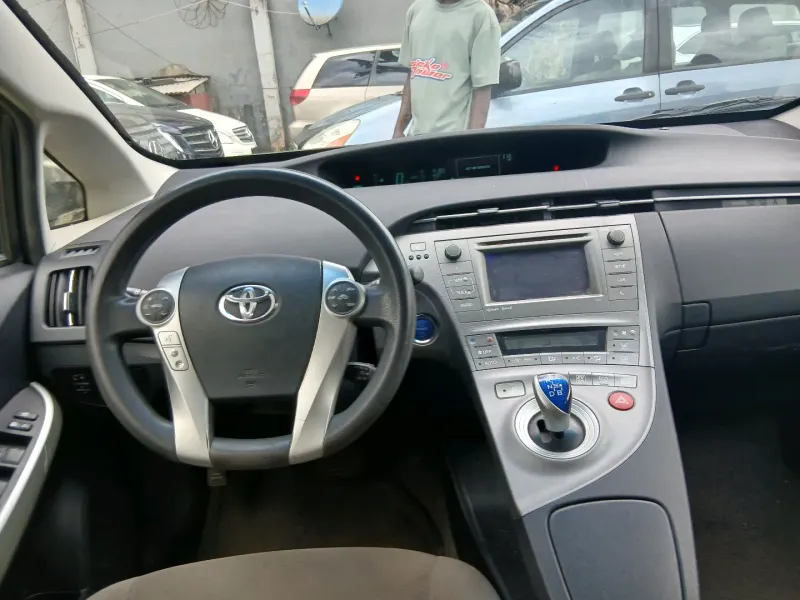 Thumbnail 6 of 2015 Toyota Prius Hybrid
