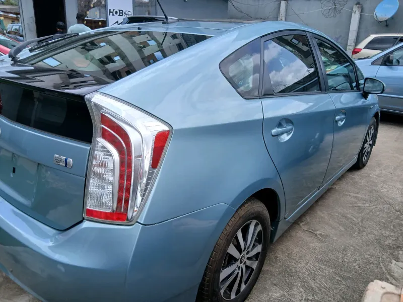 Thumbnail 8 of 2015 Toyota Prius Hybrid