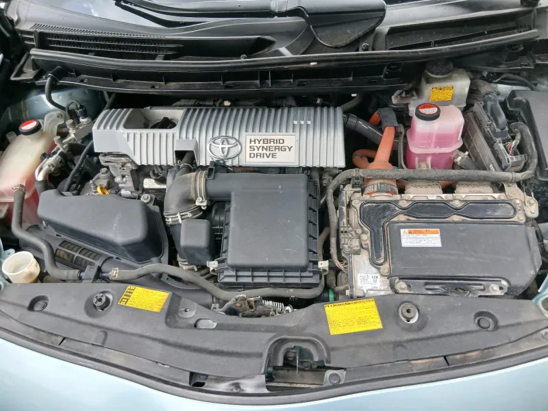 Thumbnail 9 of 2015 Toyota Prius Hybrid