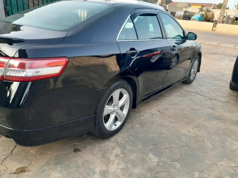 Thumbnail 6 of 2010 Toyota Camry SE