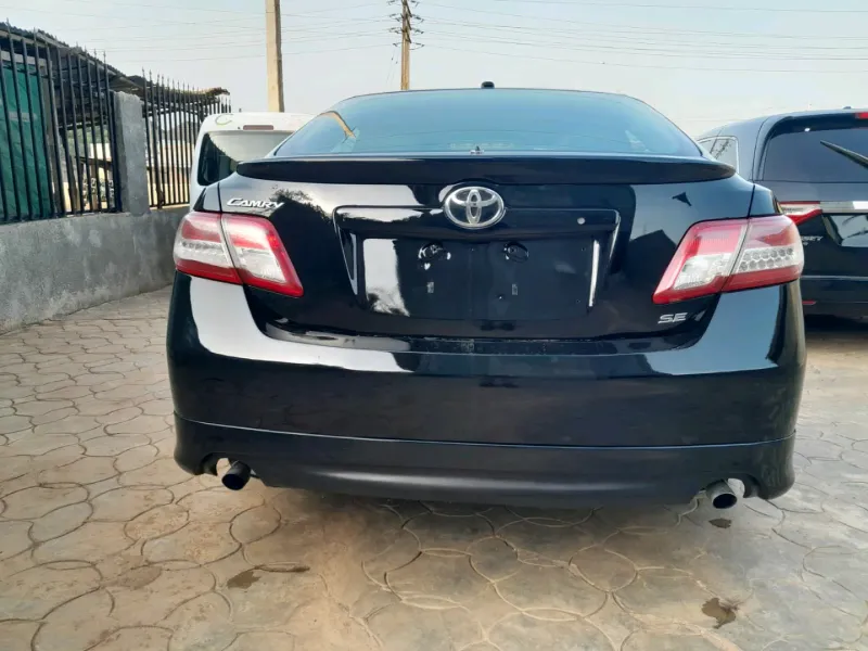 Thumbnail 7 of 2010 Toyota Camry SE