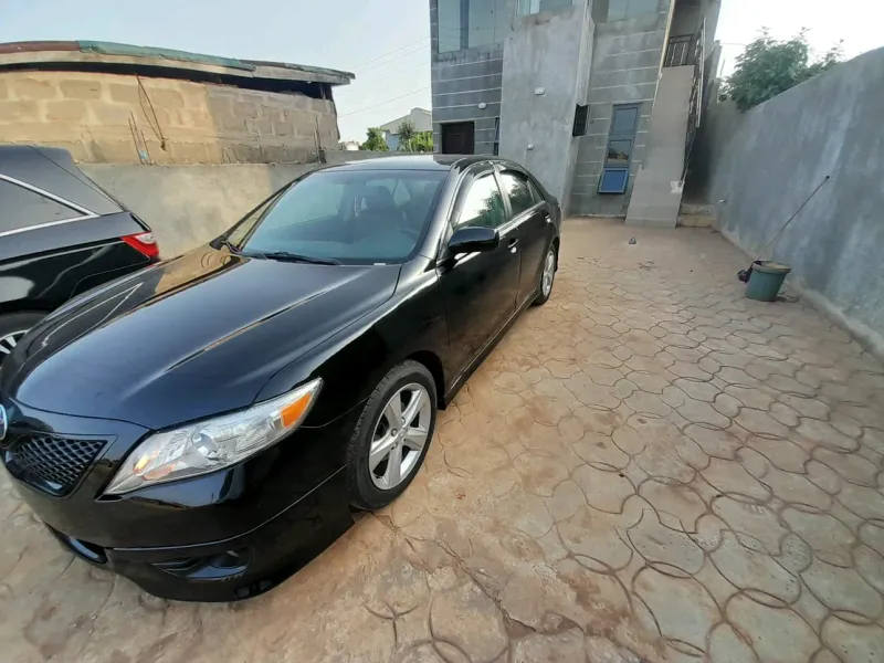 Thumbnail 8 of 2010 Toyota Camry SE