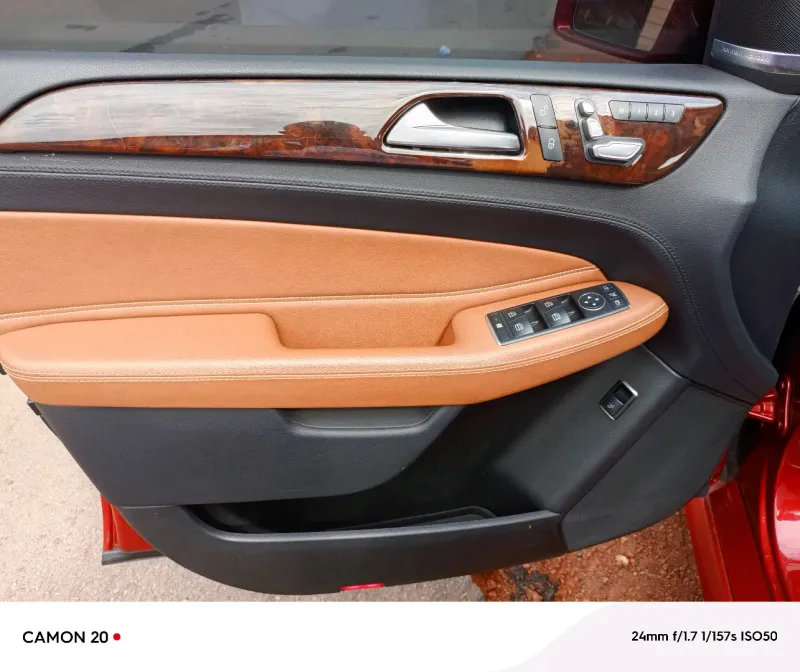 Thumbnail 2 of 2016 Mercedes-Benz GLE-Class 4matic