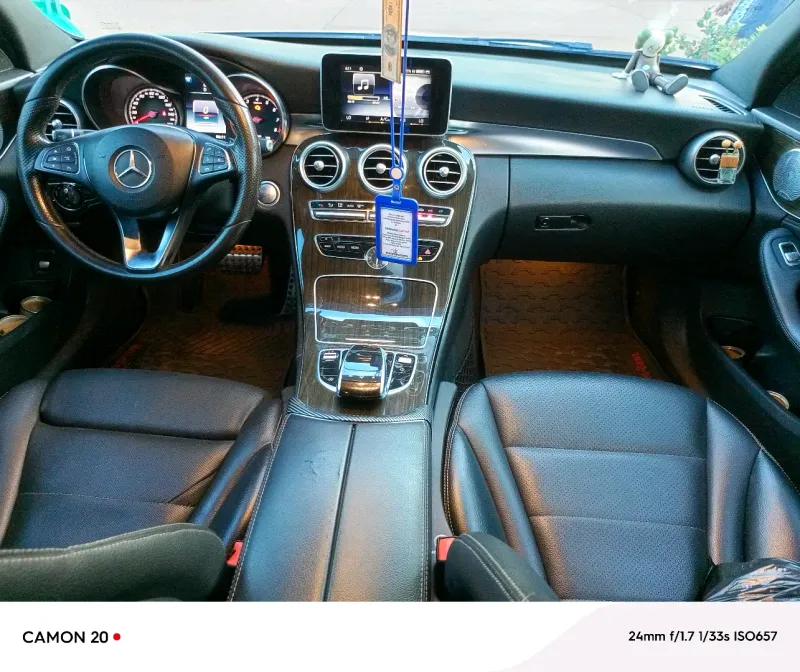 Thumbnail 3 of 2015 Mercedes-Benz C-Class