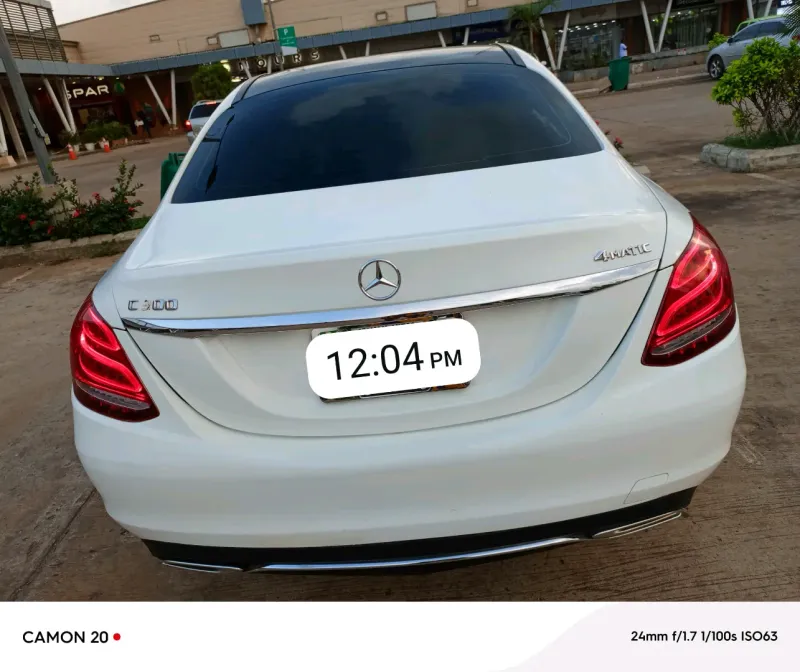 Thumbnail 8 of 2015 Mercedes-Benz C-Class